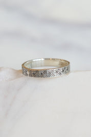 Dimis Geometric Ring