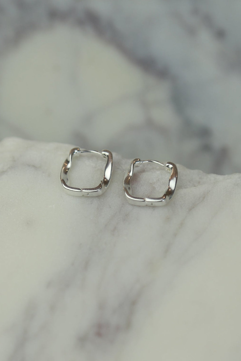 Rosa Silver Twist Hoops