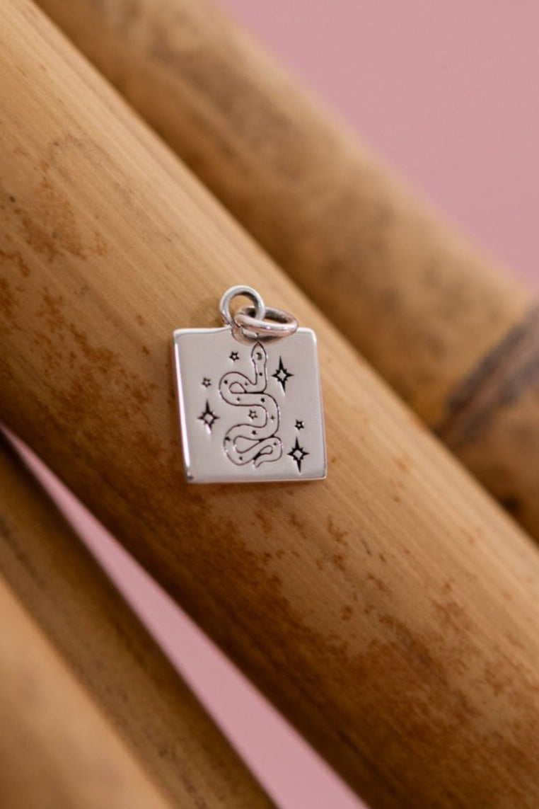 LOYTEE-FINALNECKLACE-PENDANTS_39_2998270a-0345-41c9-a085-0eac4e818ef3.jpg