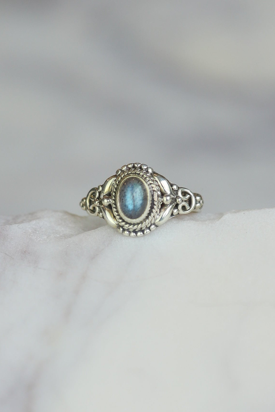 Labradorite Betty Oval Ornate Ring
