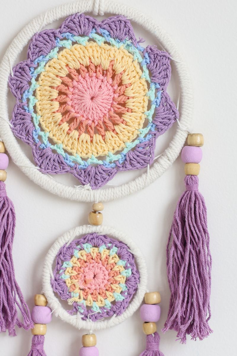 Pastel Leaf Tassel Wall Hanging