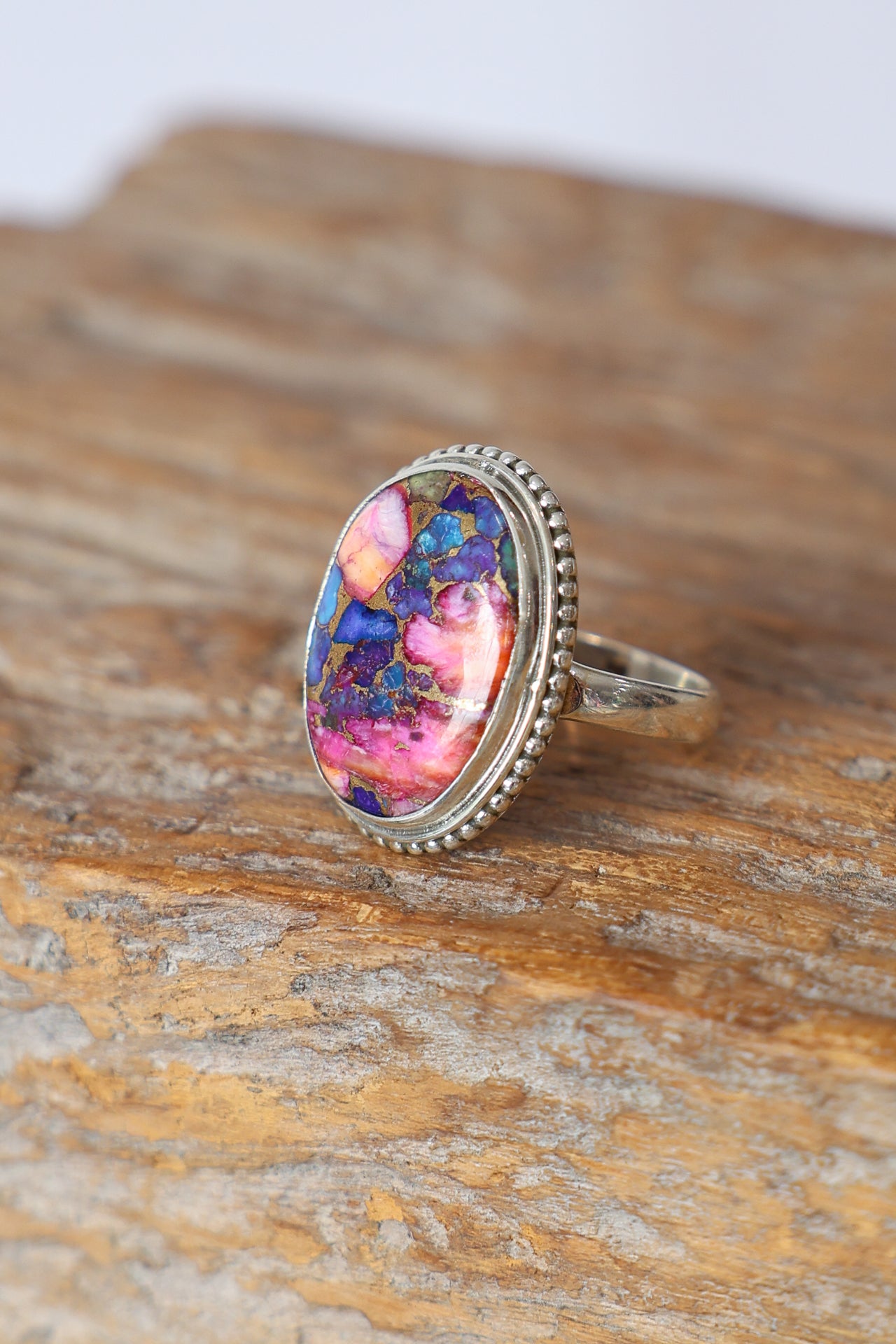 Oyster Turquoise Oval Ring