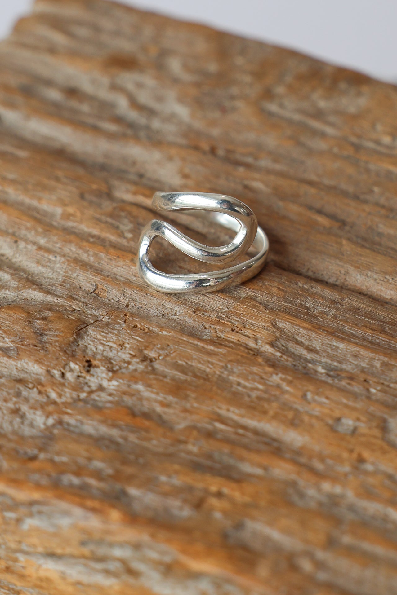 Siah Swirl Ring