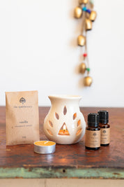 Vanilla Ceramic Oil Burner Gift Set