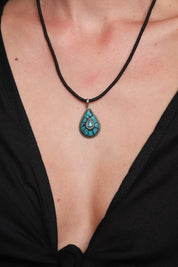 Peyla Pendant Necklace