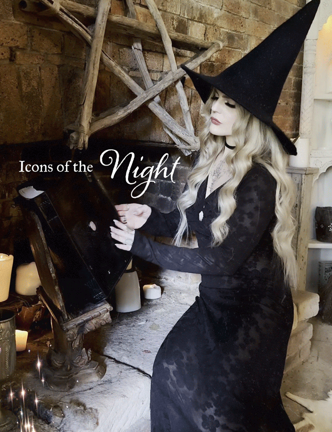 Style icons for Halloween 🕷🦇🕸