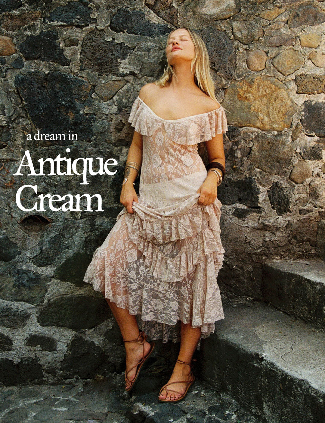 A dream in antique cream 🤍