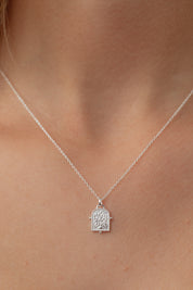 Thendro Olive Silver Necklace