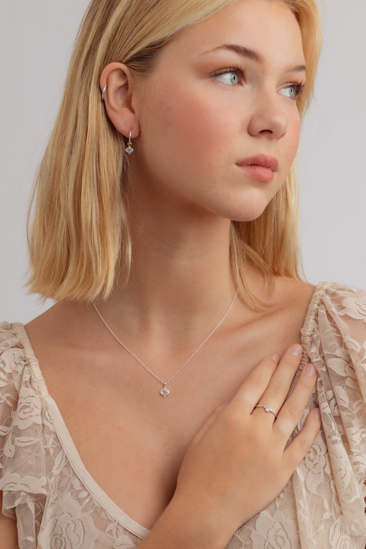 Kleia Rainbow Moonstone Silver Necklace
