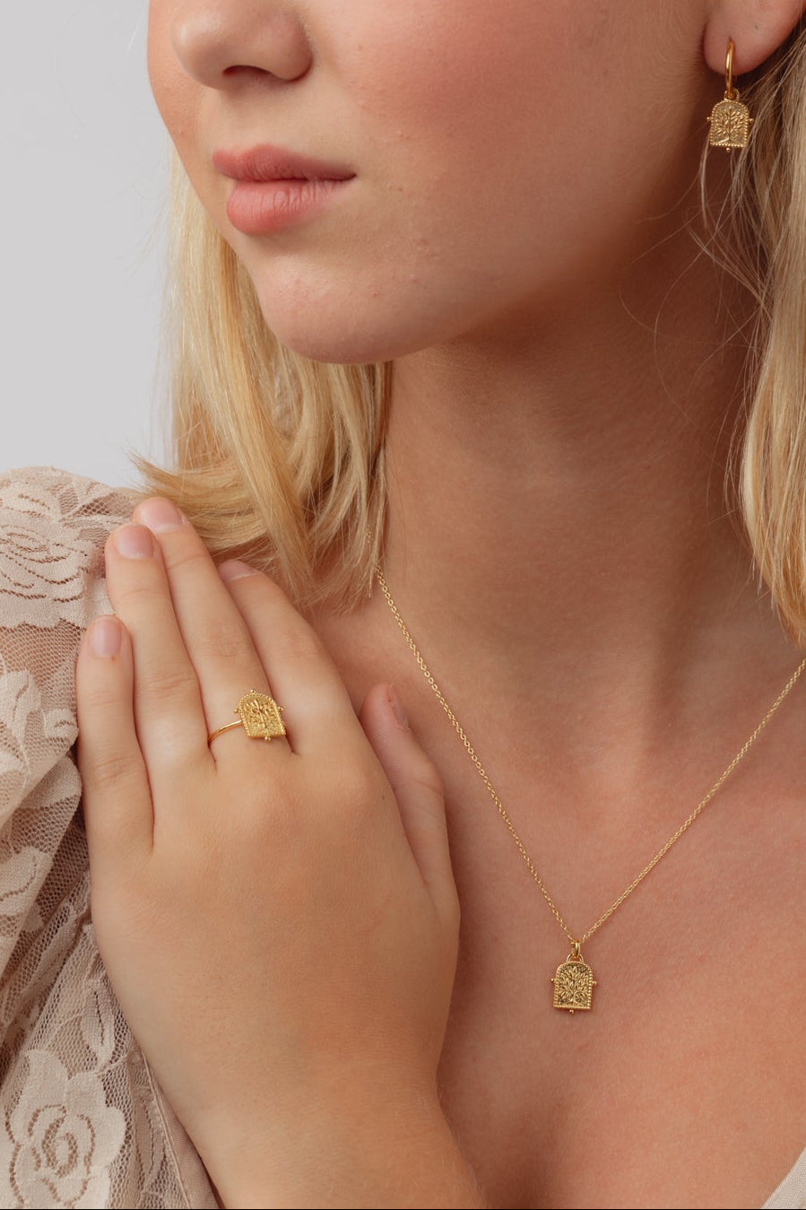 Thendro Tree Gold Ring