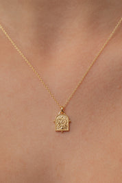Thendro Olive Gold Necklace