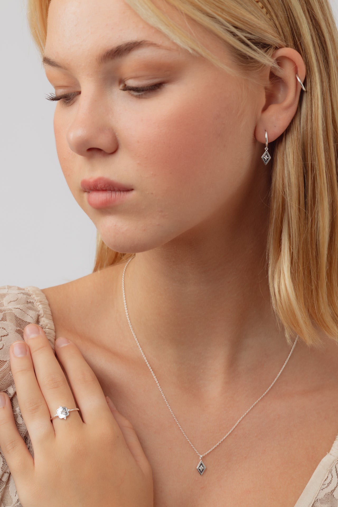 Lumi Star Silver Necklace