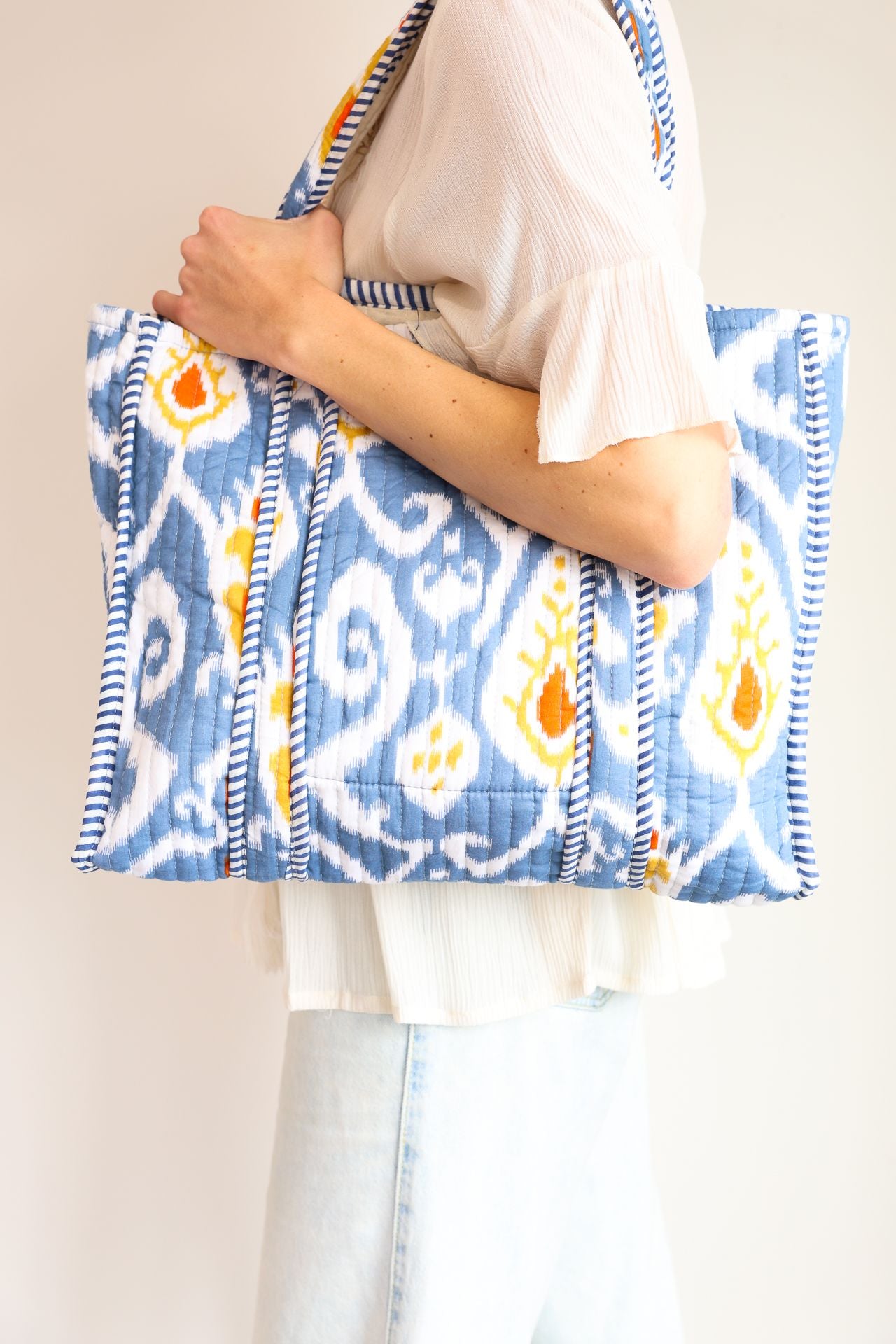Kavya Bag