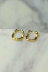 Rosa Gold Twist Hoops