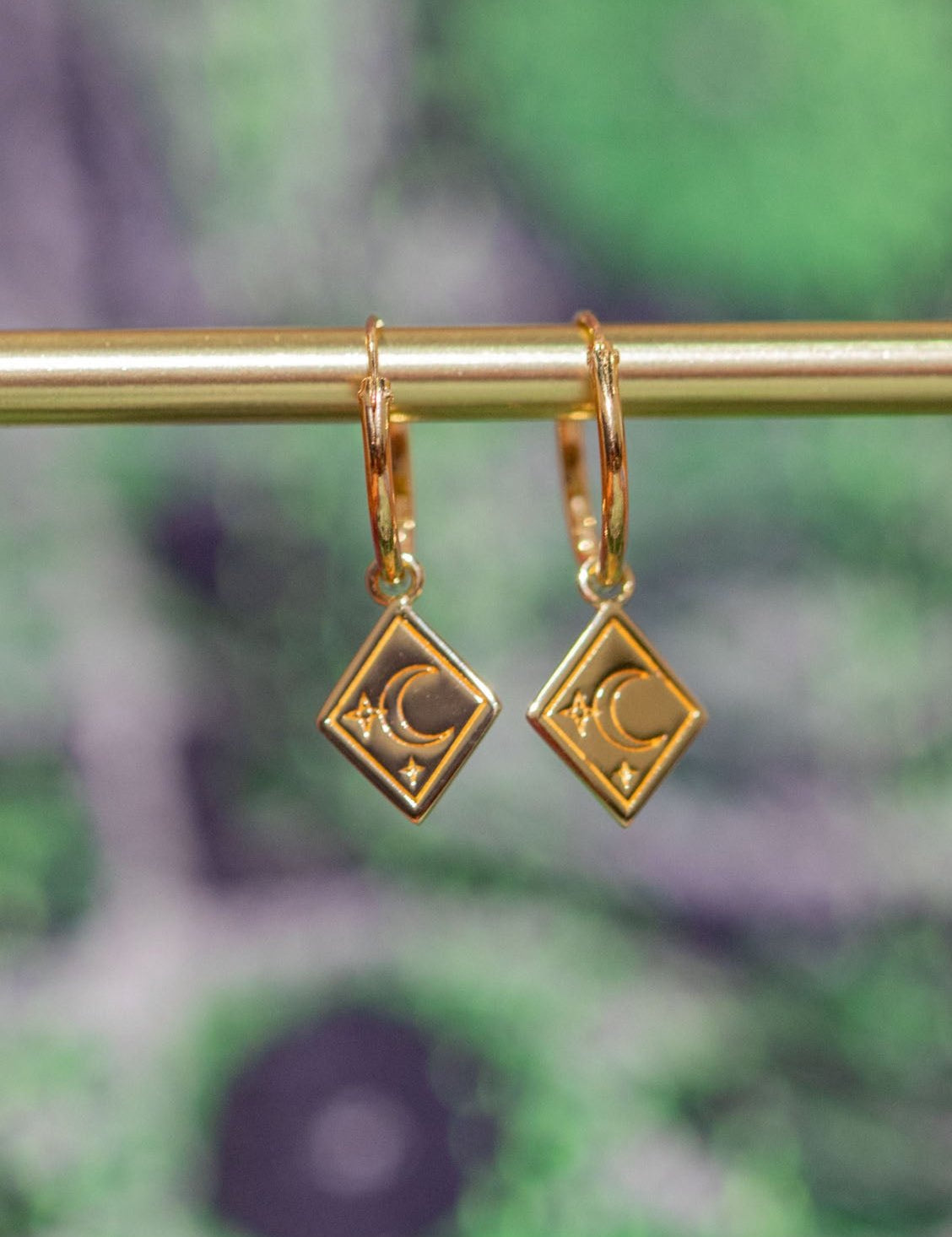 LOYTEEGOLD-EARRINGS_35_15209133-80f5-43d5-84cc-78073015181b.jpg