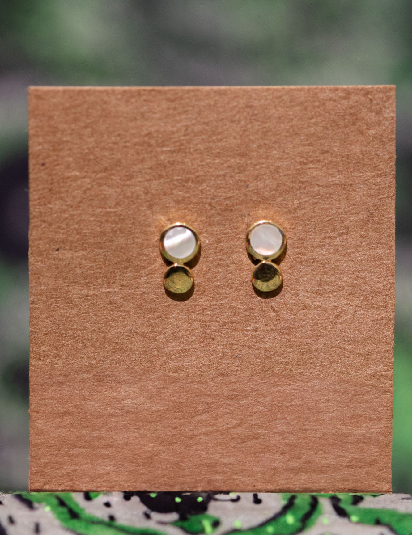 LOYTEEGOLD-STUDS_20.jpg