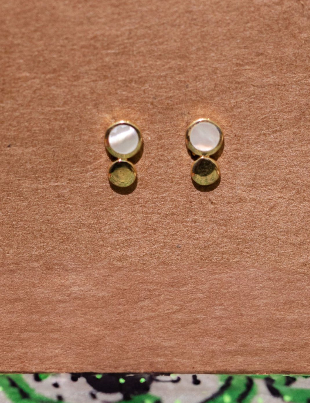 LOYTEEGOLD-STUDS_20_947ba336-a015-402d-9b31-1f7a9deca3d8.jpg