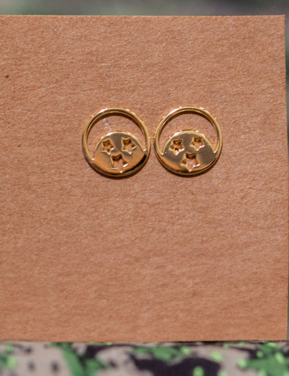 LOYTEEGOLD-studs_14_d5e5532a-5c91-422b-99c7-d1bc6136e828.jpg