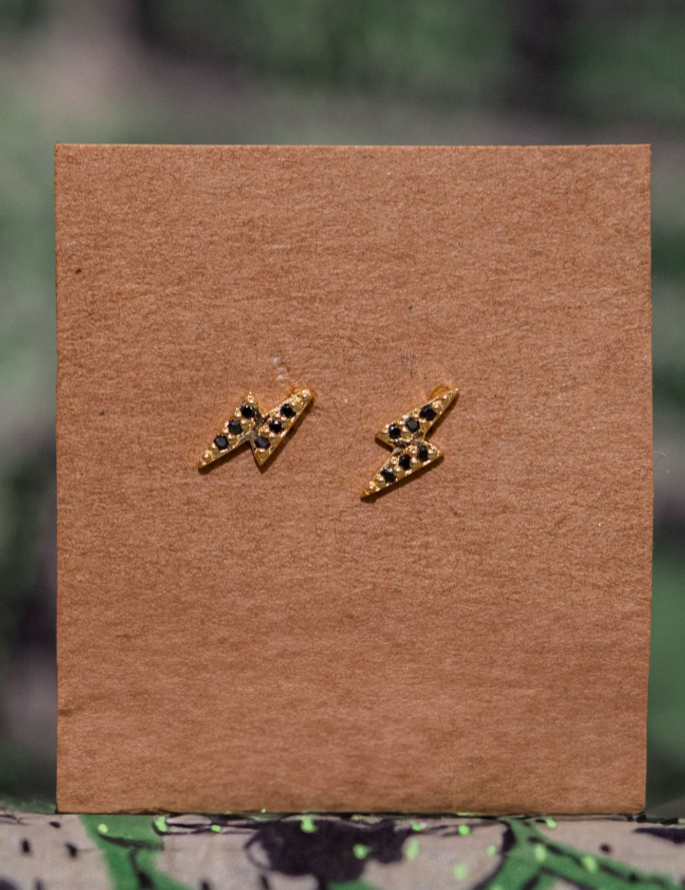 LOYTEEGOLD-studs_6.jpg