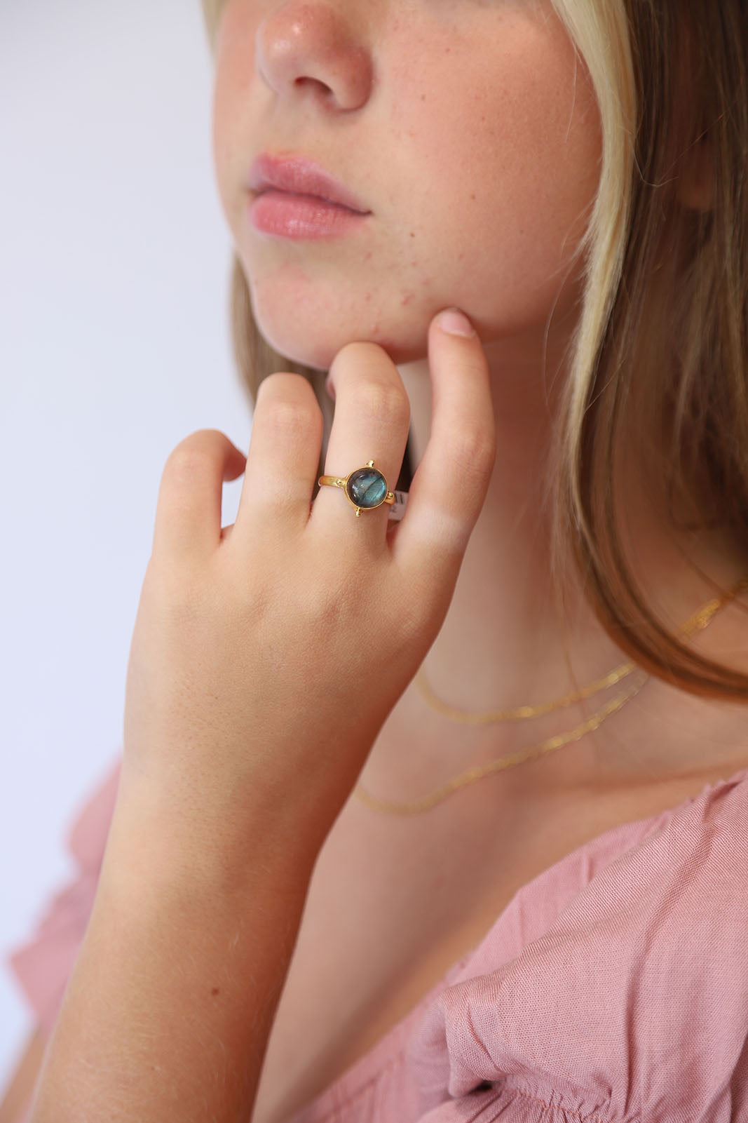 Labradorite Yuet Ring