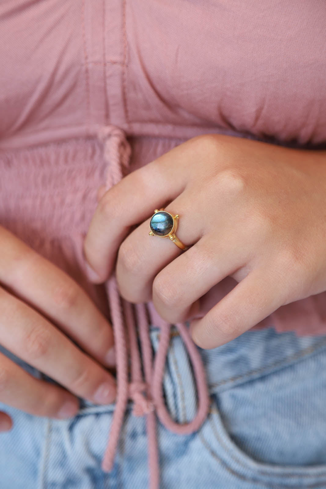 Labradorite Yuet Ring