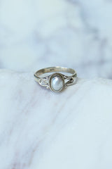 Pearl Cardi Oval Stone Ring