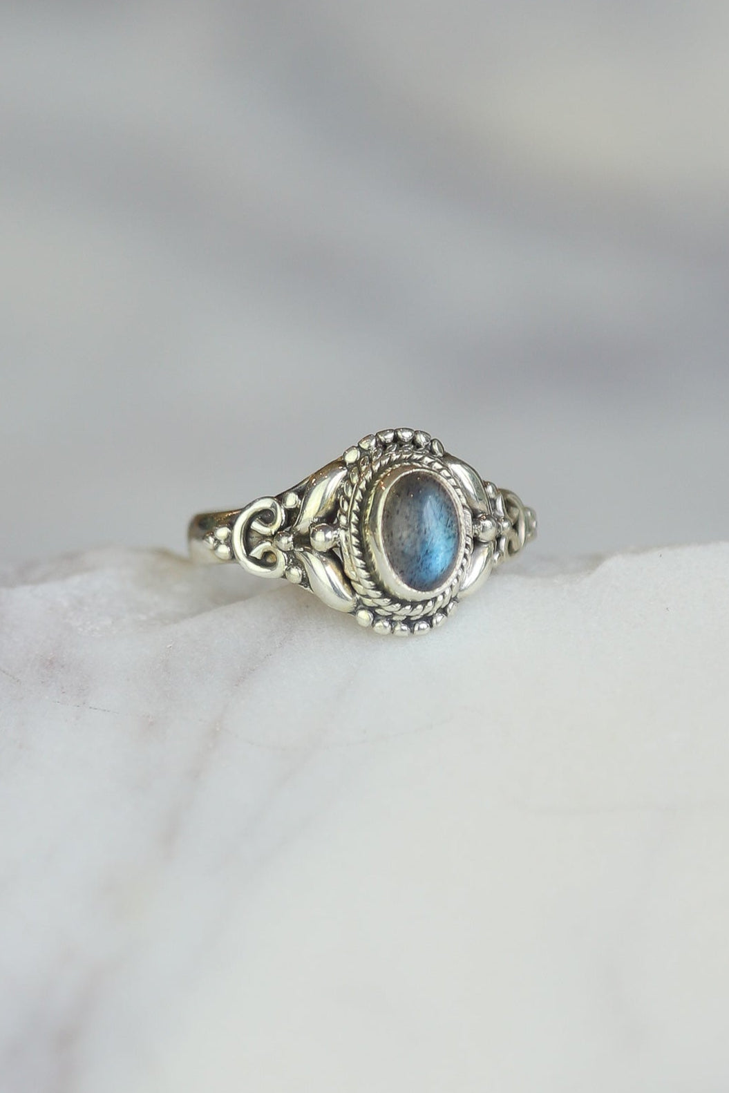 Labradorite Betty Oval Ornate Ring