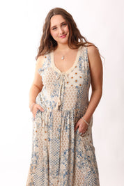 Amorel Dress