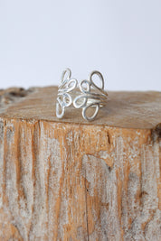 Swirl Stella Ring