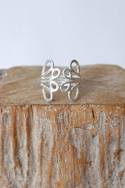 Swirl Stella Ring