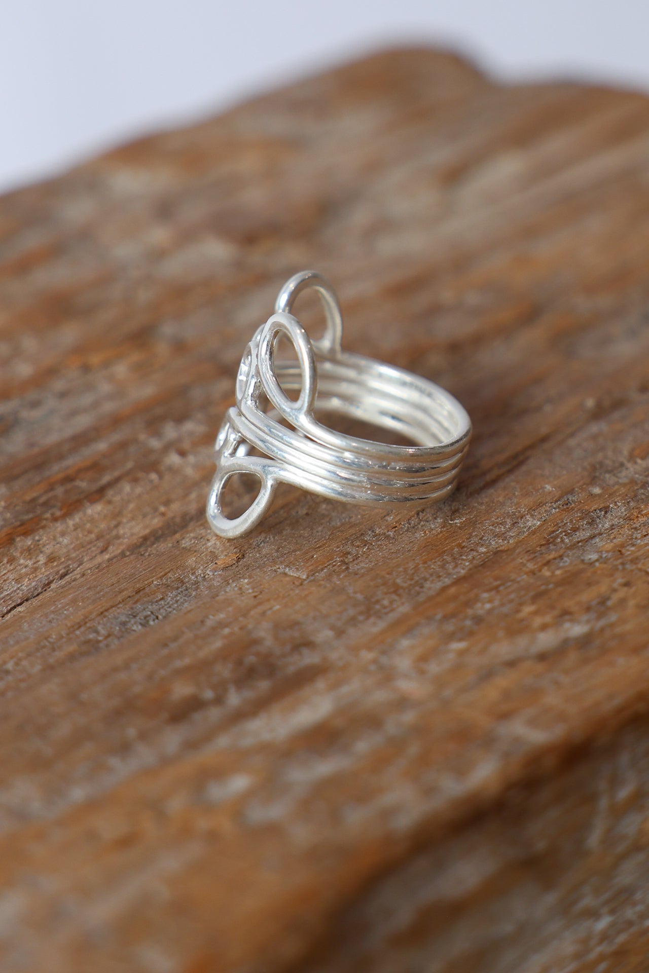 Swirl Stella Ring