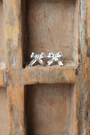 Luri Bow Studs