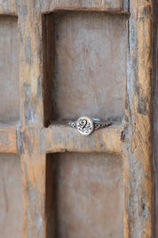 Vintage Style Filigree Ring