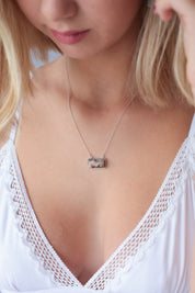 Niveena Bar Necklace