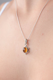 Miliana Amber Pendant