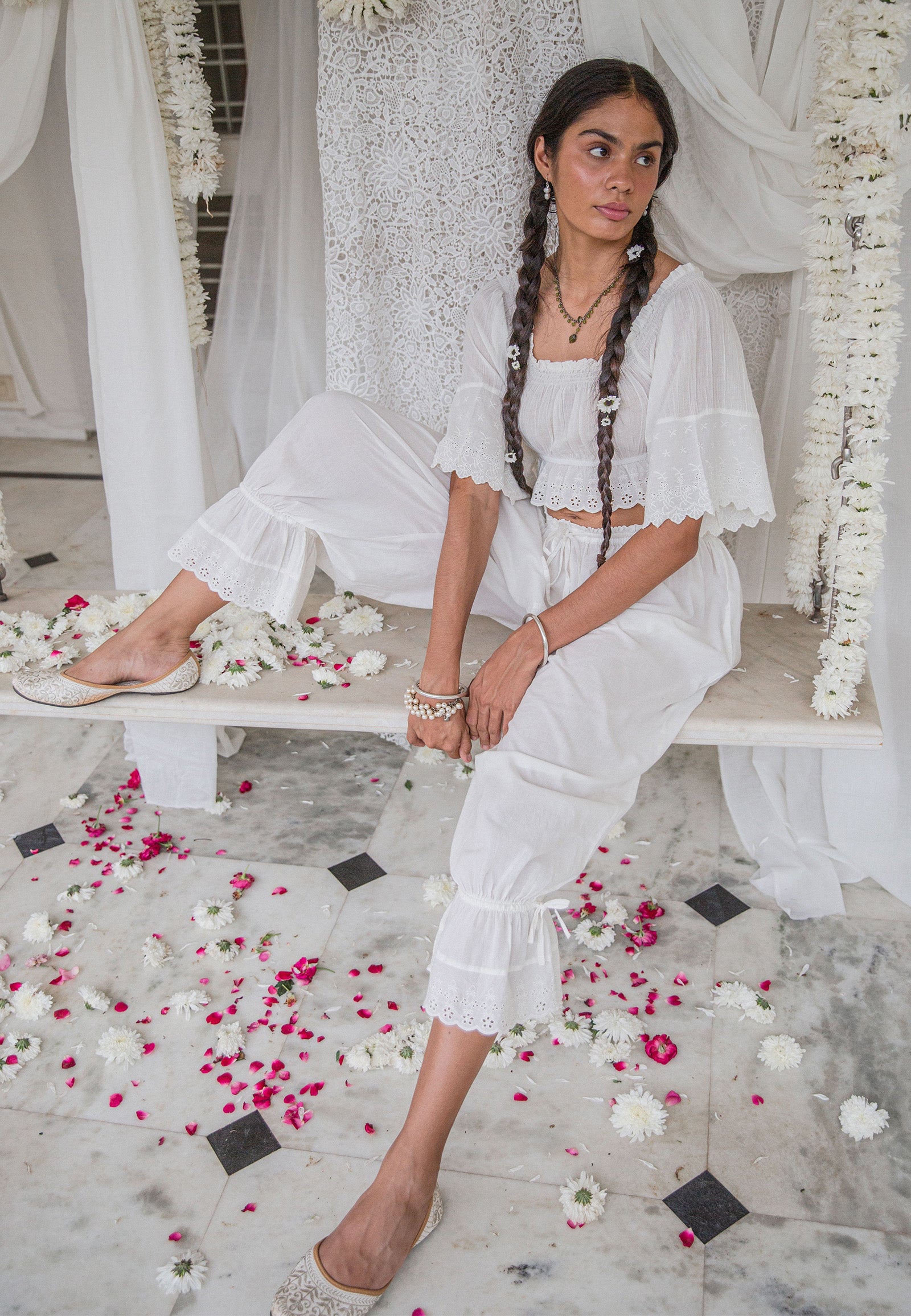 Skirts_a8cfdffd-c06b-4591-a6ad-def3133f0d79.jpg