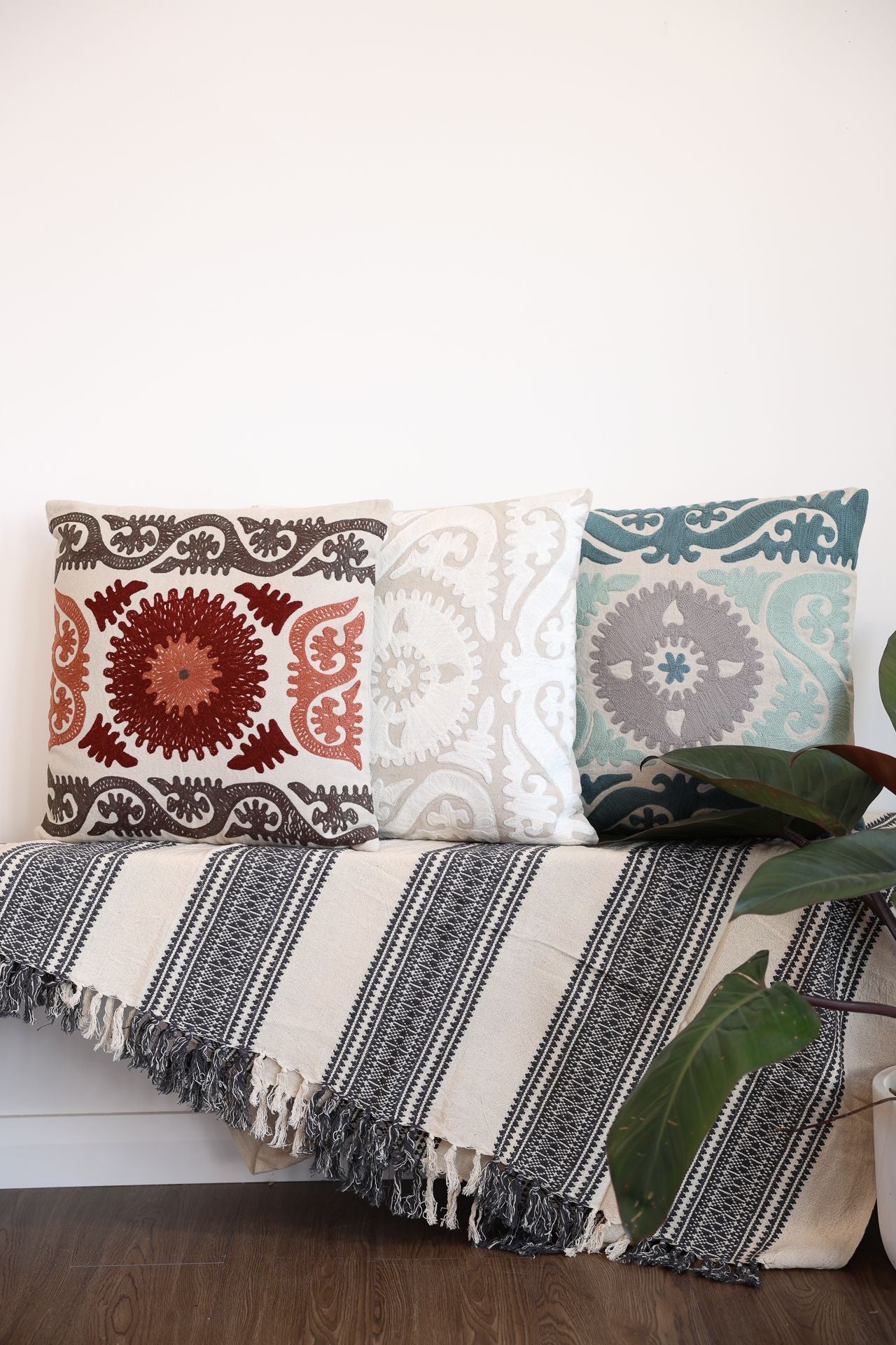 Saisha Cushion