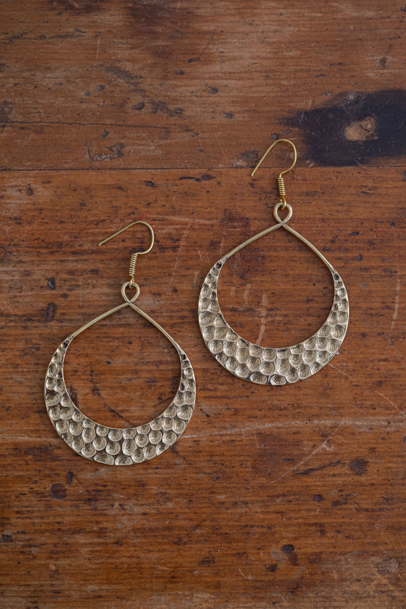 Gold Dotted Texture Earring