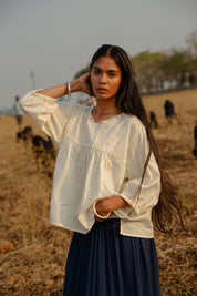 Kavya Top