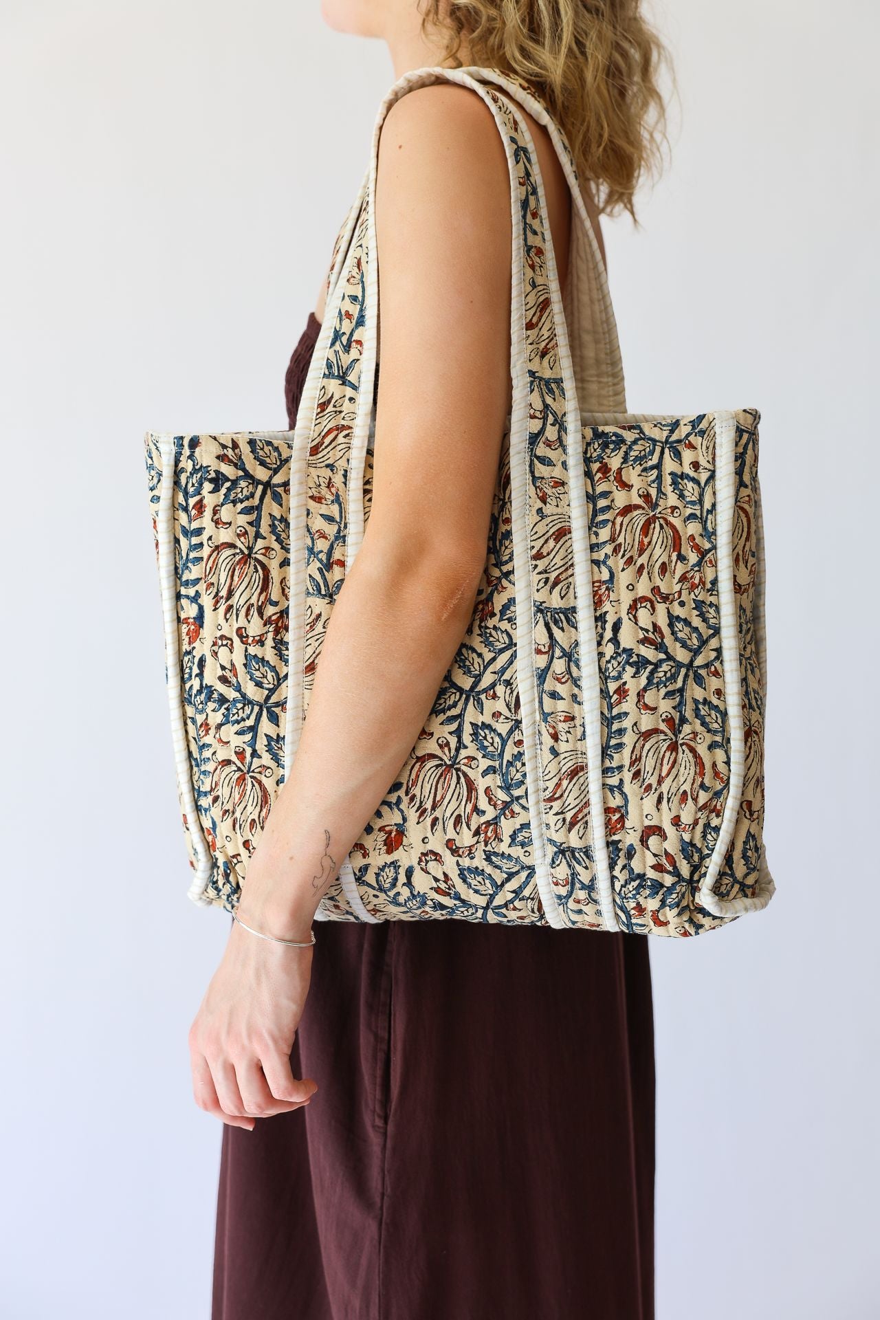 Anvika Bag