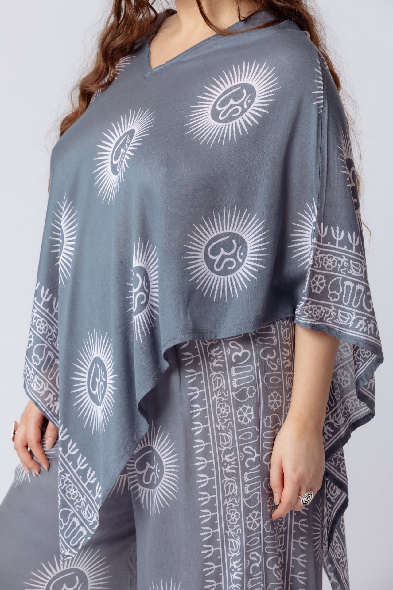 Chani Poncho