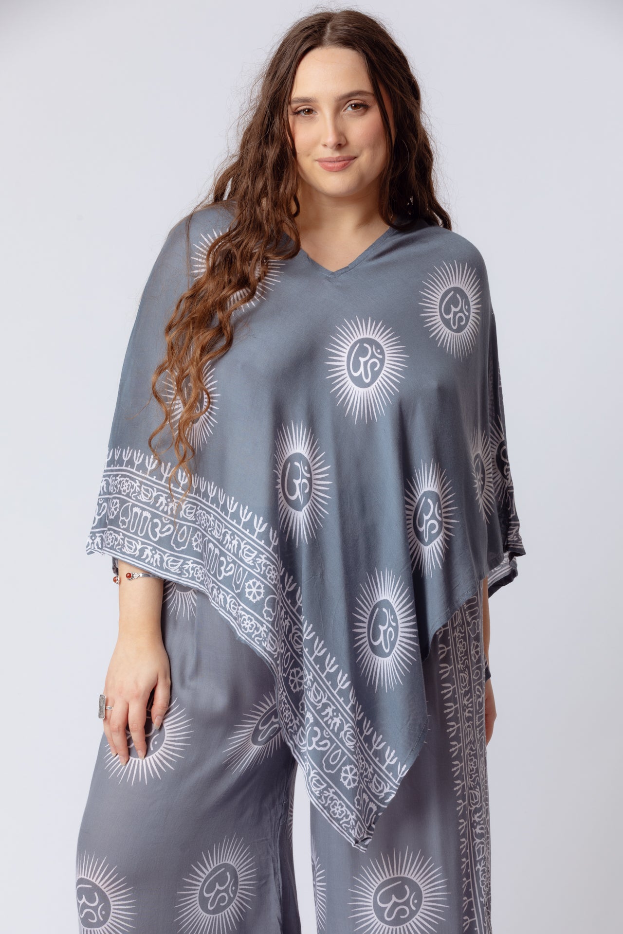 Chani Poncho