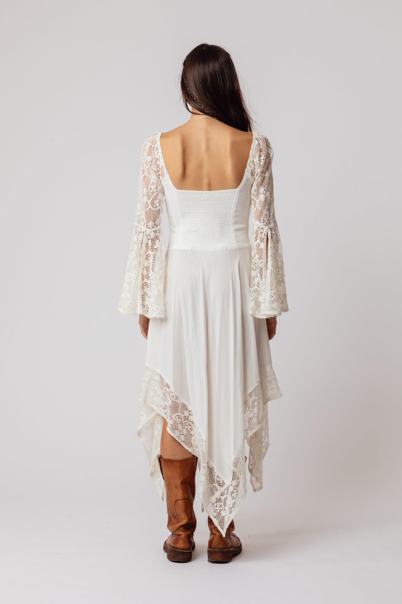 tree of life white maxi dress the best dress from @Tree of Life #whimsigothdress #fairycore #gunnesax #lauraashley #whimsigoth #hippie #1970sfashion