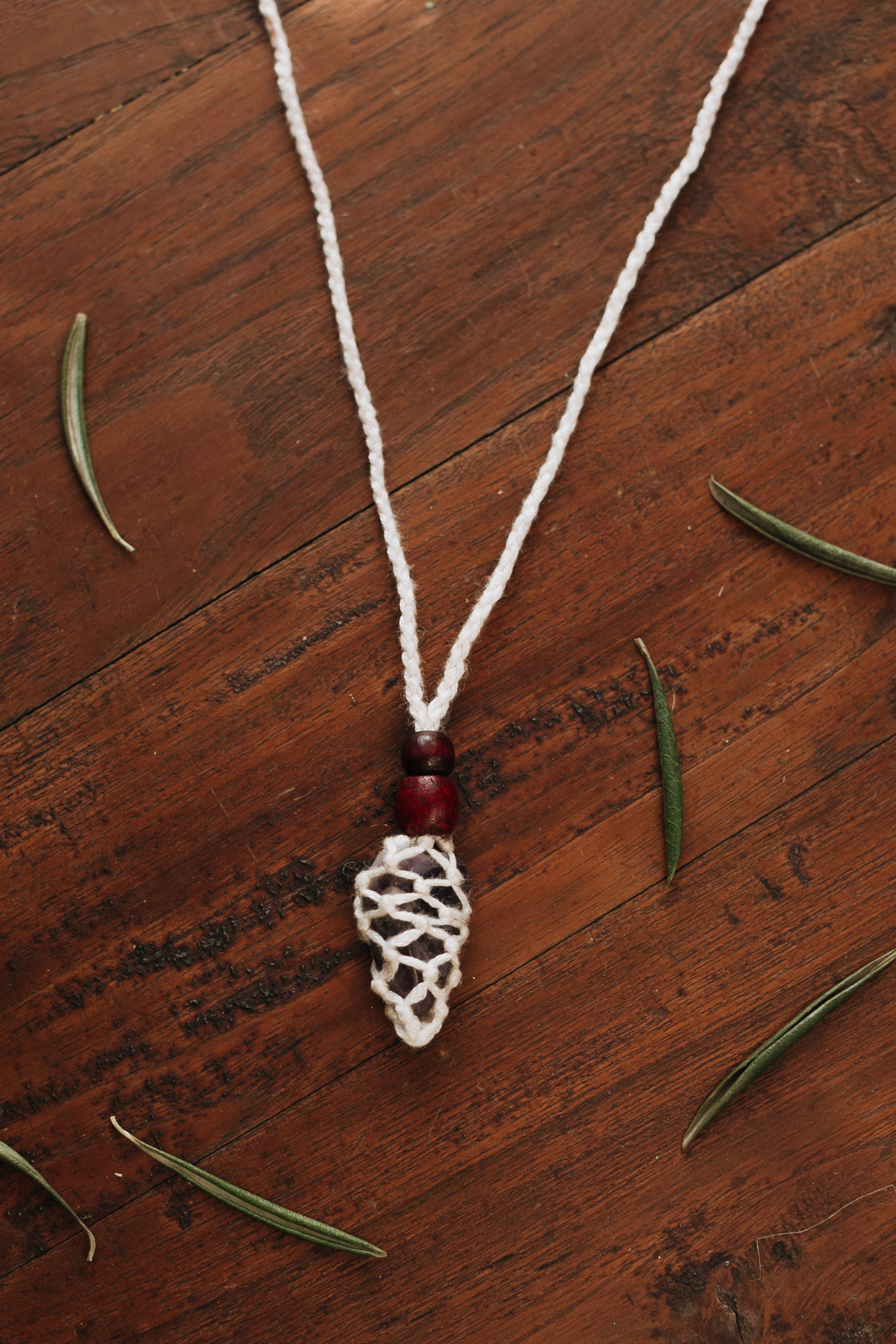 Macrame Crystal Holder Necklace, With Precious Stone – Lulu Earth